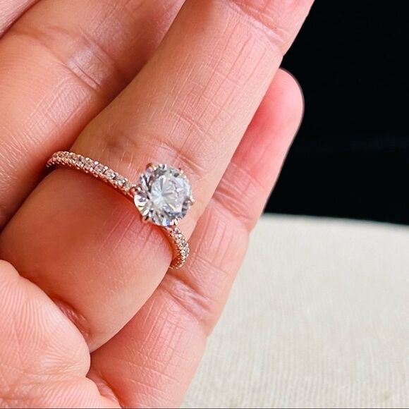 1.00CT Pave Ring Cubic Zirconias Rose Gold Plated size 7 - Picture 4 of 5